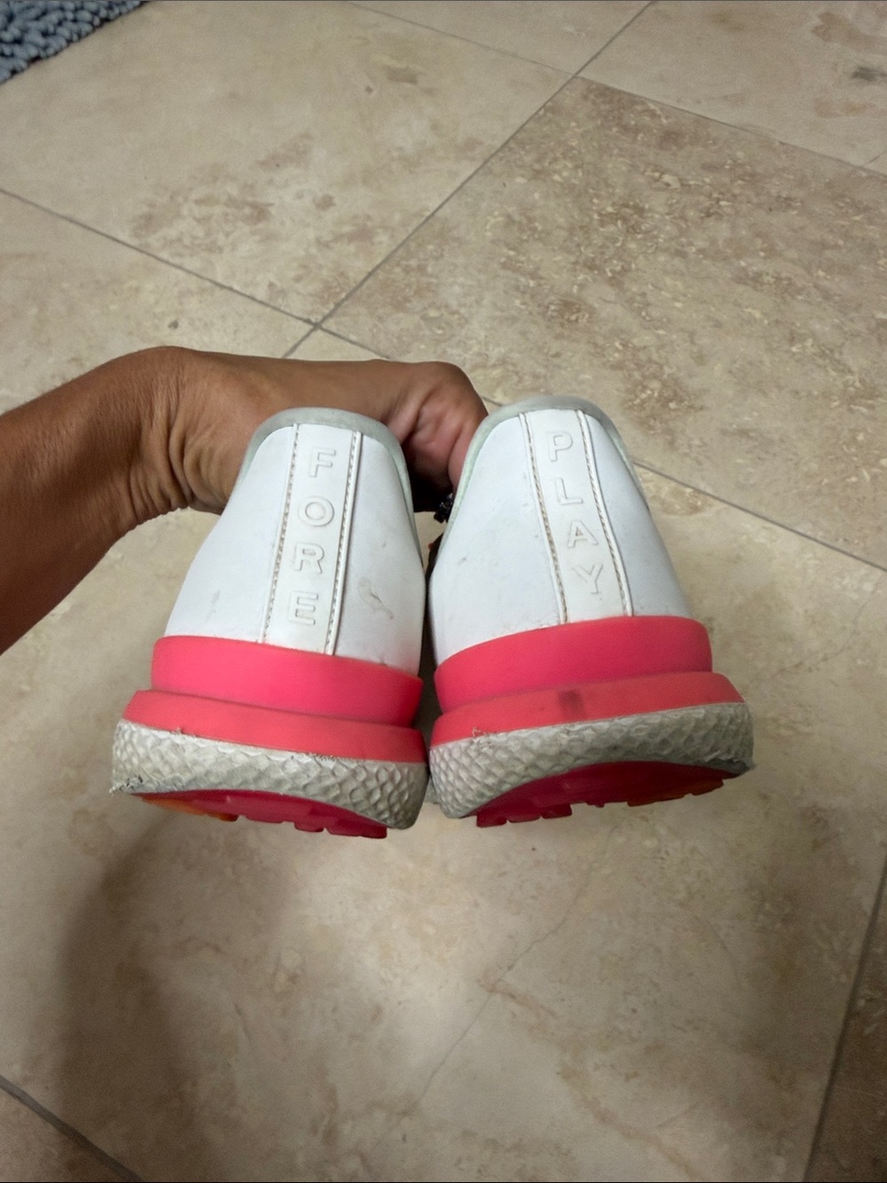 đG/FORE Womanâs White Golf Shoes with Pink Trim and Tasselđ - Picture 2 of 4